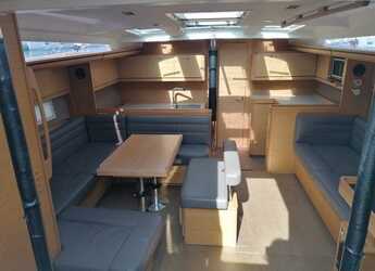 Rent a sailboat in Porto Capo d'Orlando Marina - Dufour 512 GL