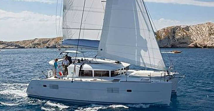 Alquilar catamarán en Club Naútico de Sant Antoni de Pormany - Lagoon 400 S2