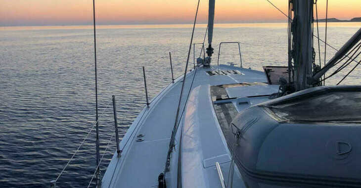 Chartern Sie segelboot in Lavrion Marina - Oceanis 51.1
