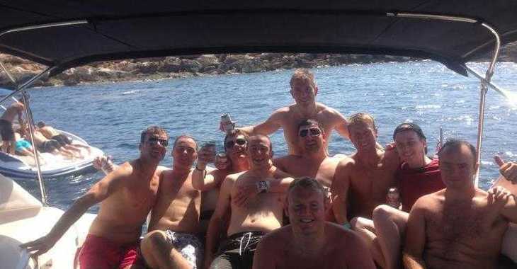 Chartern Sie yacht in Ibiza Magna - Sunseeker Camargue 47 ft