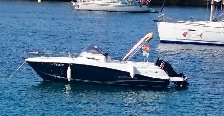 Rent a motorboat in Port Mahon - Jeanneau Cap Camarat 6.5