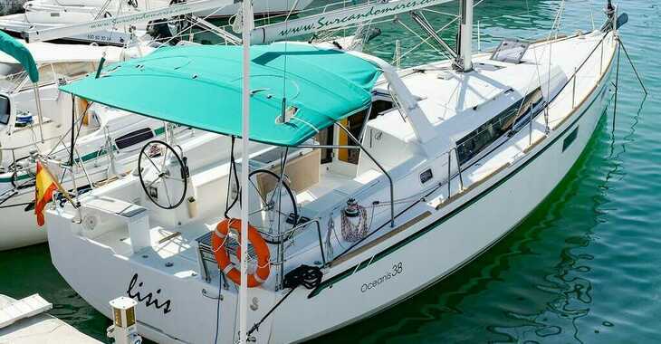 Rent a sailboat in Port d'Aiguadolç - Oceanis 38