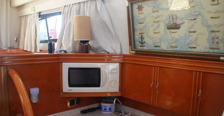 Chartern Sie yacht in Puerto Banús - Astondoa AS 36 Fisher