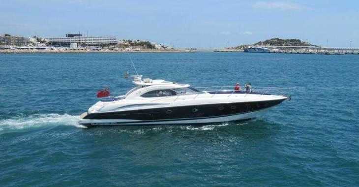 Chartern Sie yacht in Marina Ibiza -  Sunseeker Predator 60ft 