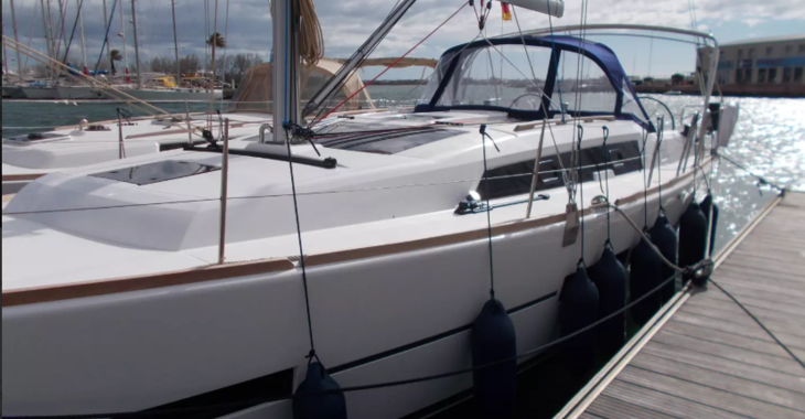 Rent a sailboat in Marina Gouvia - Dufour 382 Grand Large