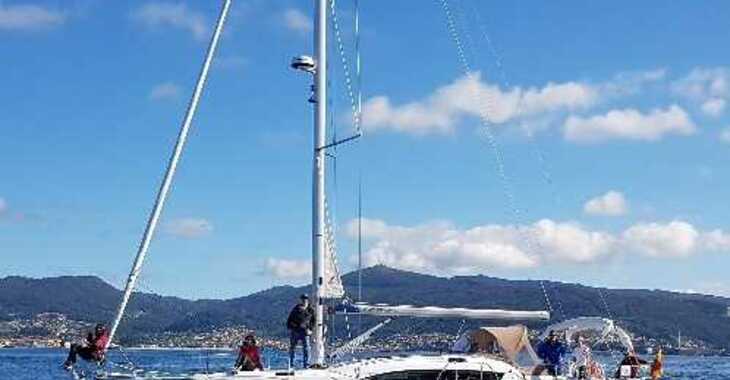 Alquilar velero en Vigo  - Elan 45 Impression
