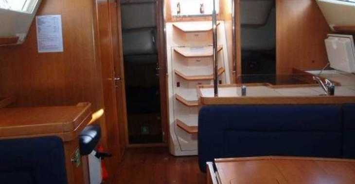 Rent a sailboat in Alimos Marina - Elan 434 Impression