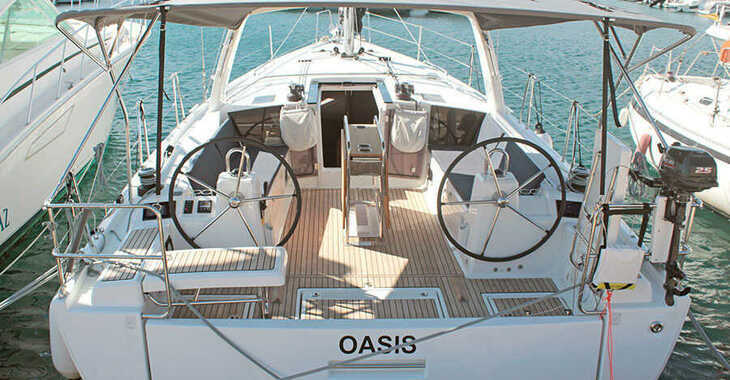 Rent a sailboat in Marina Port de Mallorca - Oceanis 41.1 (2 Heads)