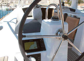 Rent a sailboat in Marina Port de Mallorca - Oceanis 38.1