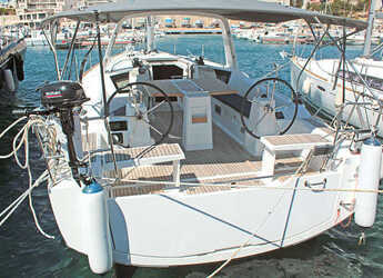 Rent a sailboat in Marina Port de Mallorca - Oceanis 38.1