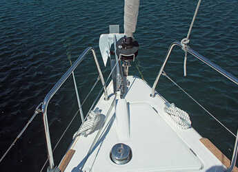 Rent a sailboat in Marina Port de Mallorca - Oceanis 38.1