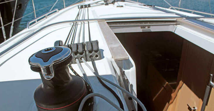 Rent a sailboat in Marina Port de Mallorca - Oceanis 38.1