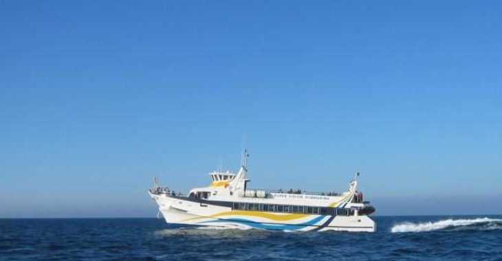Louer catamaran à moteur à Marina el Portet de Denia - Catamarán 250 plazas