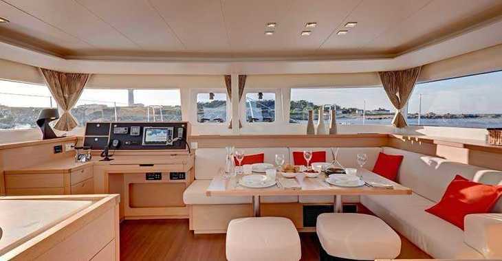 Rent a catamaran in Mykonos Marina - Lagoon 450 F