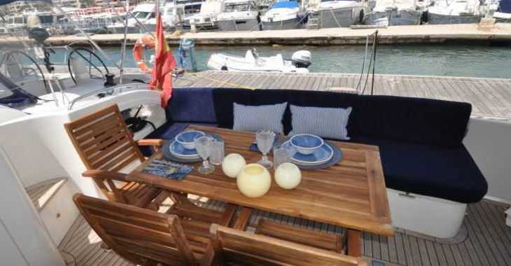 Chartern Sie yacht in Marina Ibiza - princess 56 flybridge