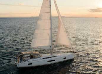 Rent a sailboat in Alimos Marina - Oceanis 51.1