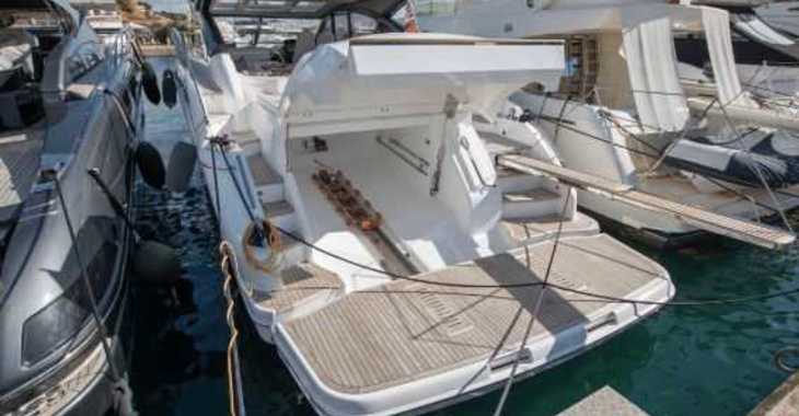 Louer yacht à Marina Botafoch - Princess V58
