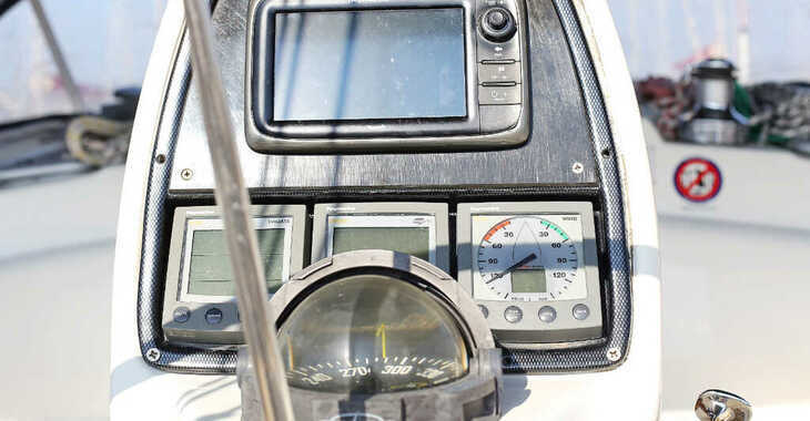 Rent a sailboat in Kornati Marina - Bavaria 39 Cruiser