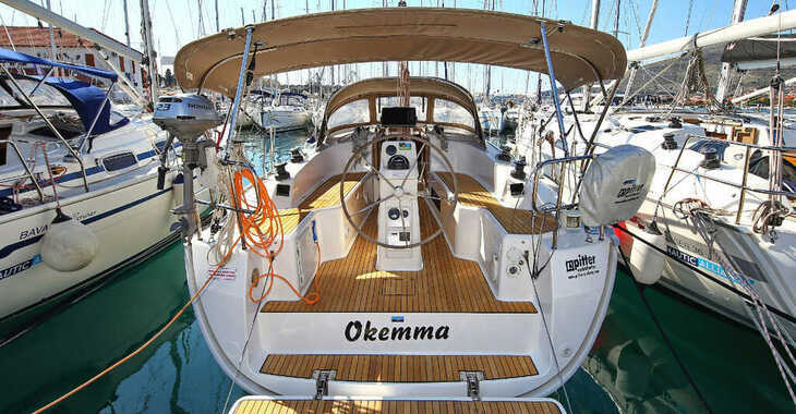 Rent a sailboat in Trogir (ACI marina) - Bavaria Cruiser 33