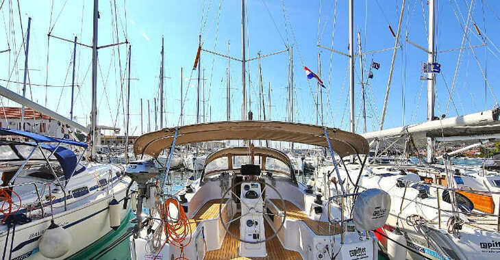 Louer voilier à Trogir (ACI marina) - Bavaria Cruiser 33