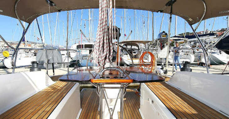 Alquilar velero en Trogir (ACI marina) - Bavaria Cruiser 33