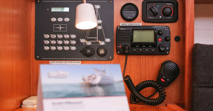 Chartern Sie segelboot in Trogir (ACI marina) - Bavaria Cruiser 34 - 2 cab.