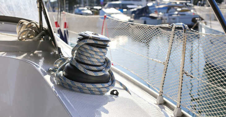 Rent a sailboat in Veruda - Bavaria Cruiser 41 - 3 cab.