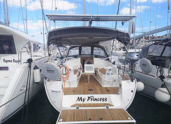 Chartern Sie segelboot in Trogir (ACI marina) - Bavaria Cruiser 37 - 3 cab.