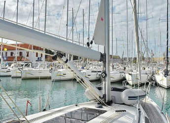 Chartern Sie segelboot in Trogir (ACI marina) - Bavaria Cruiser 37 - 3 cab.