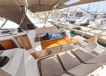 Chartern Sie segelboot in Trogir (ACI marina) - Bavaria Cruiser 37 - 3 cab.