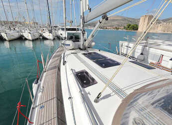 Chartern Sie segelboot in Trogir (ACI marina) - Bavaria Cruiser 37 - 3 cab.