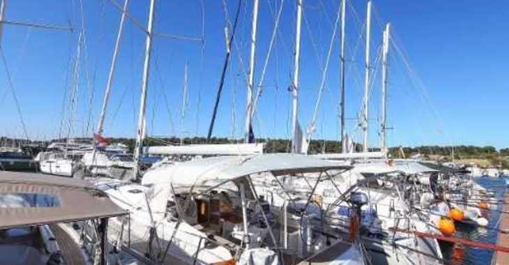 Rent a sailboat in Veruda - Bavaria Cruiser 45 - 4 cab.