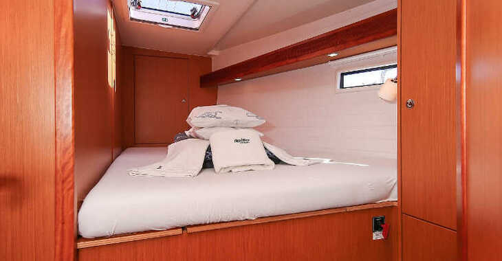 Chartern Sie segelboot in Marina Kornati - Bavaria Cruiser 45 - 4 cab.