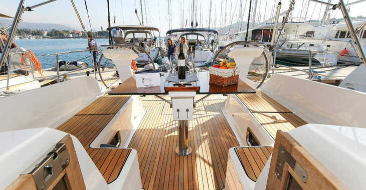 Rent a sailboat in Kornati Marina - Bavaria Cruiser 46 - 3 cab.