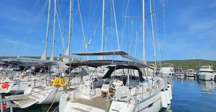 Rent a sailboat in Punat Marina - Bavaria Cruiser 51 Style - 5 cab.
