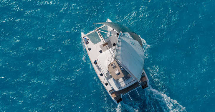 Rent a catamaran in Marina di Stabia - Lagoon 52F
