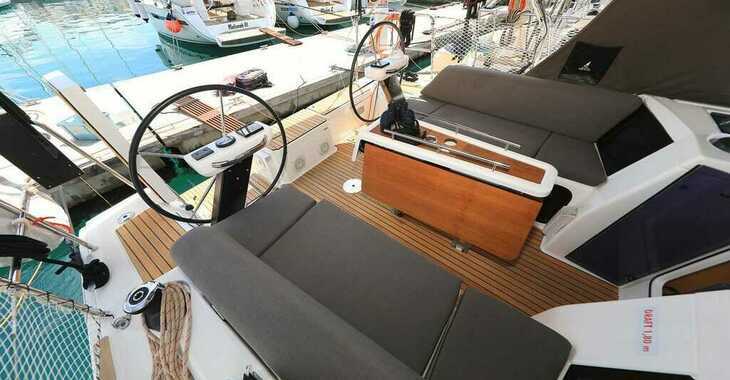 Rent a sailboat in Veruda - Dufour 360 GL