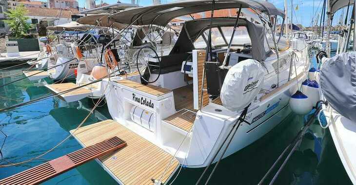 Rent a sailboat in Veruda Marina - Dufour 360 GL