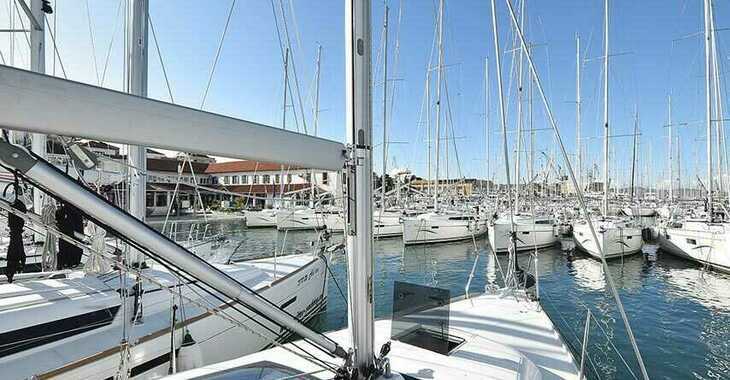 Alquilar velero en Trogir (ACI marina) - Dufour 382 GL
