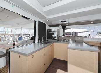 Alquilar catamarán en Marina Kornati - Fountaine Pajot Astrea 42