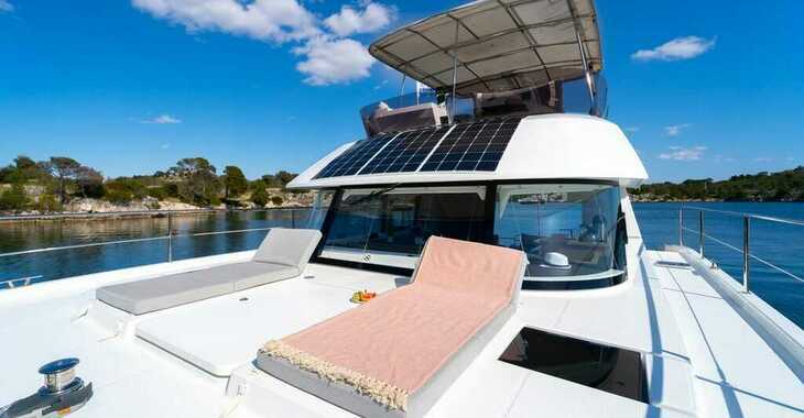 Rent a power catamaran  in Marina Mandalina - Fountaine Pajot MY 37 - 3 cab.
