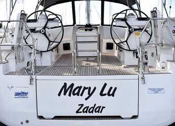 Rent a sailboat in SCT Marina Trogir - Jeanneau 54 - 5 + 1 cab.	