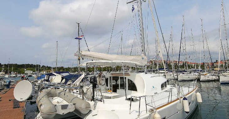 Louer catamaran à Veruda - Lagoon 380 - 4 cab.