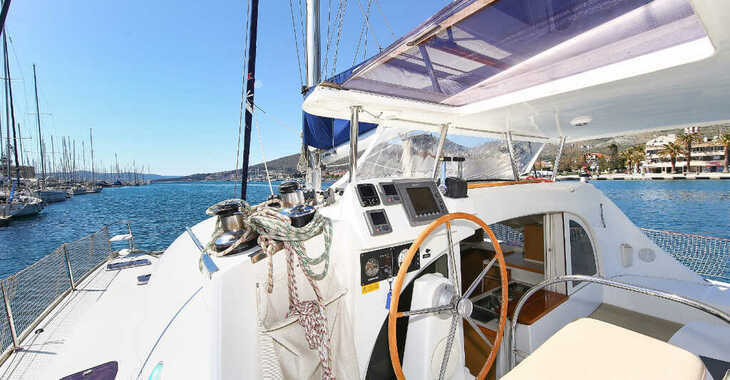 Louer catamaran à Trogir (ACI marina) - Lagoon 380 S2 - 4 + 2 cab.