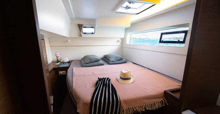 Rent a catamaran in Marina Mandalina - Lagoon 40 - 3 + 2 cab