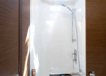 Rent a catamaran in Marina Mandalina - Lagoon 40 - 3 + 2 cab