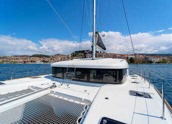 Rent a catamaran in Marina Mandalina - Lagoon 40 - 3 + 2 cab