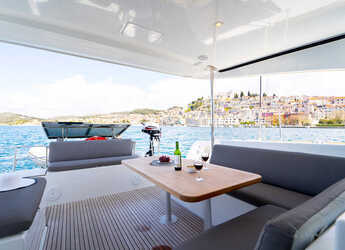 Rent a catamaran in Marina Mandalina - Lagoon 40 - 3 + 2 cab