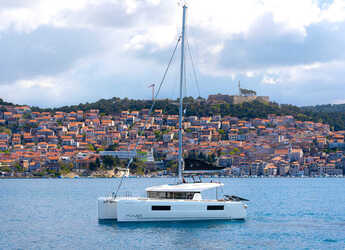 Rent a catamaran in Marina Mandalina - Lagoon 40 - 3 + 2 cab
