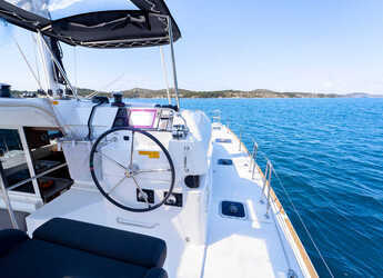 Rent a catamaran in Marina Mandalina - Lagoon 40 - 3 + 2 cab